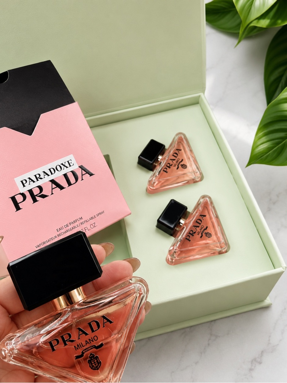 Prada Paradoxe Perfume Gift Set | 2 Mini Perfumes + 1 Travel Spray | - Picture 4 of 5